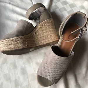 Indigo Rd Tan Platform Jute Wedges